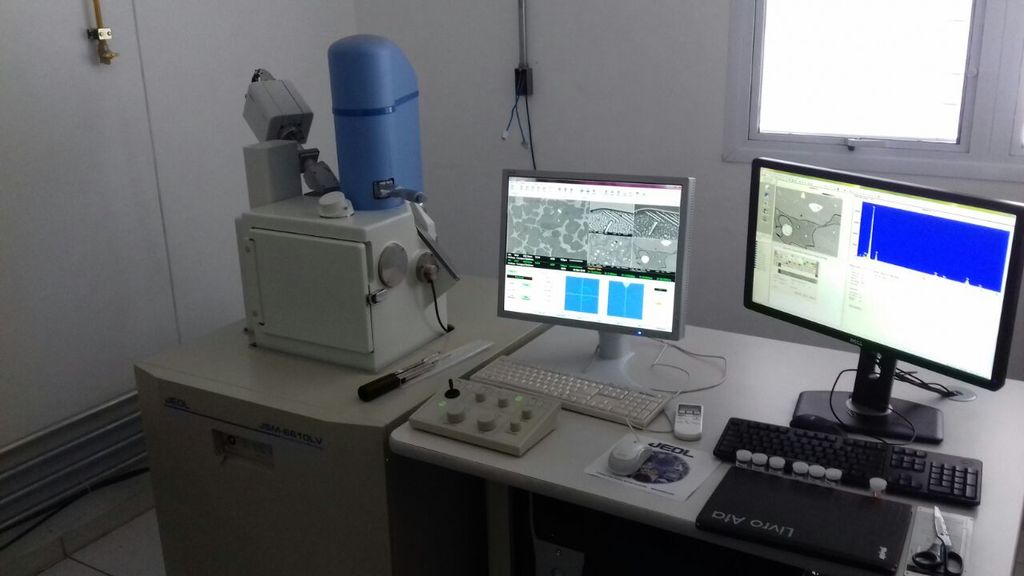 Microcópio eletrônico de Varredura Jeol LV5600